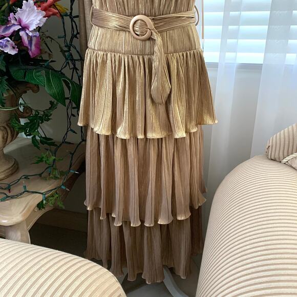 Ieena for Mac Duggal Sleeveless Square Neck Tiered Ruffled Detail Dress in Gold - Picture 5 of 13